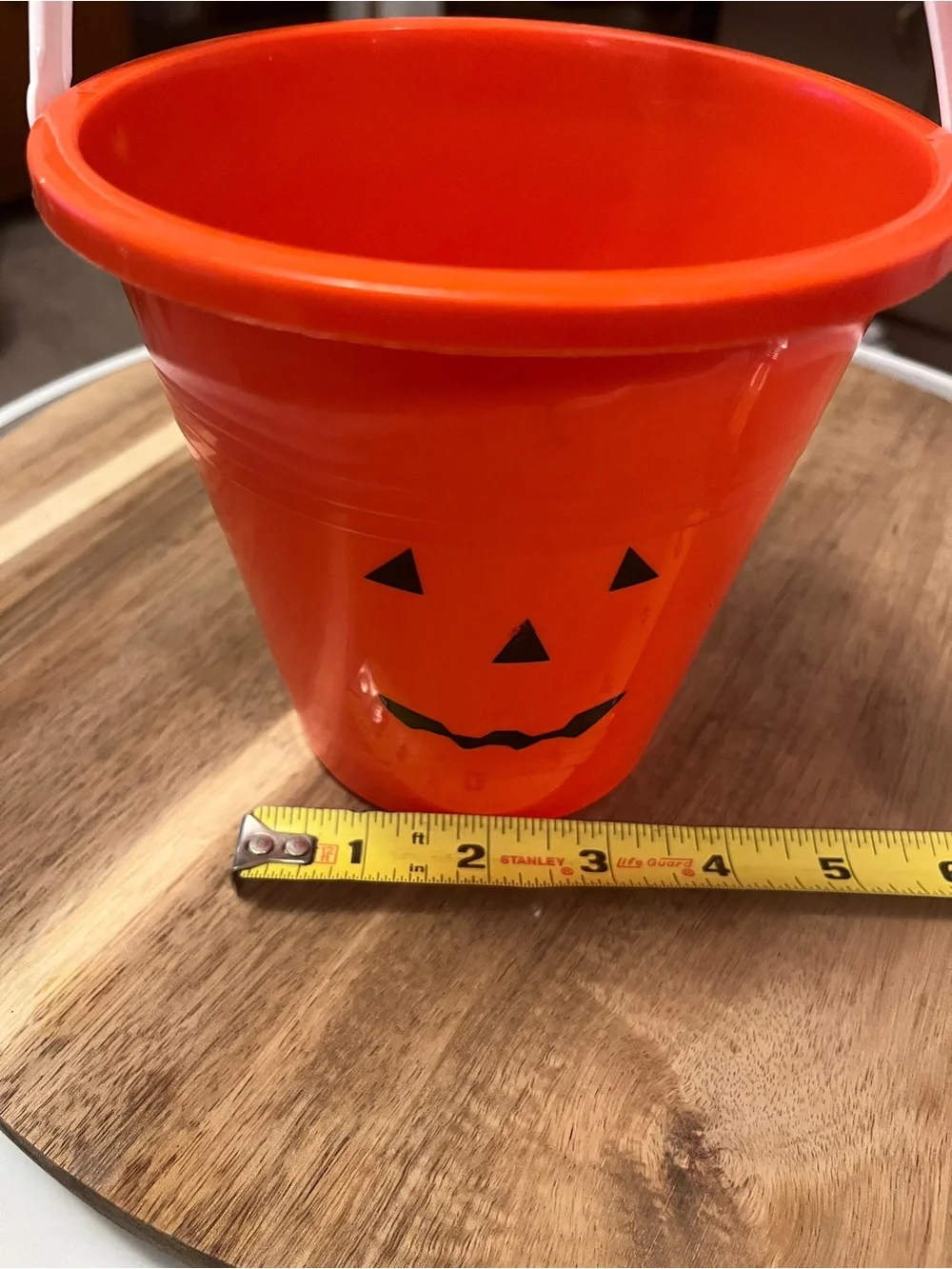 Collectable Blink Halloween Jack-O'-Lantern Candy Bucket with White Handle
